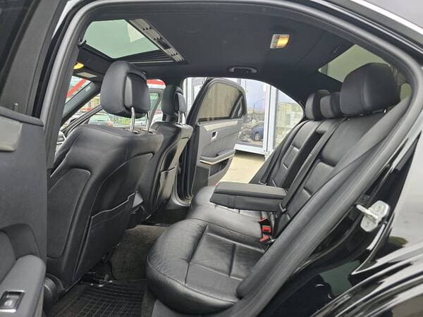 2012 Mercedes E 220 — Miniatură 17