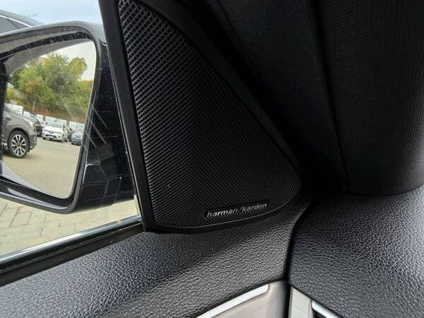 2012 Mercedes E 220 — Miniatură 18