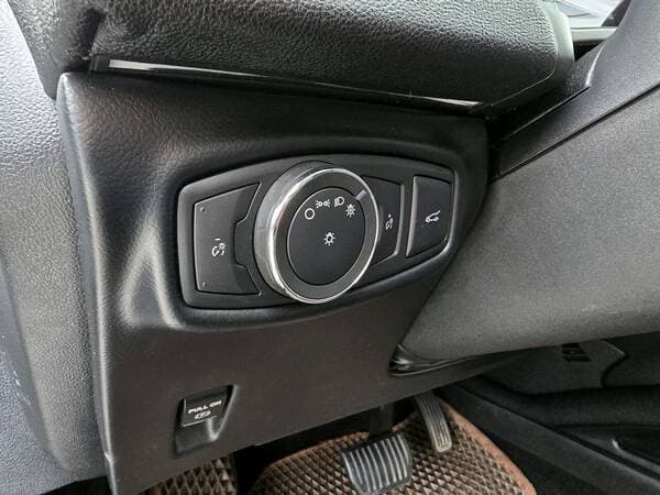 2015 Lincoln MKZ — Miniatură 15