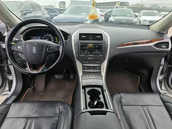 2015 Lincoln MKZ — Miniatură 9