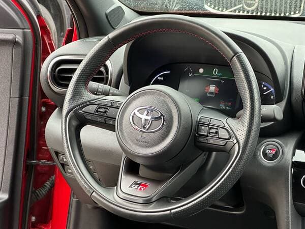 2024 Toyota Yaris Cross — Miniatură 9