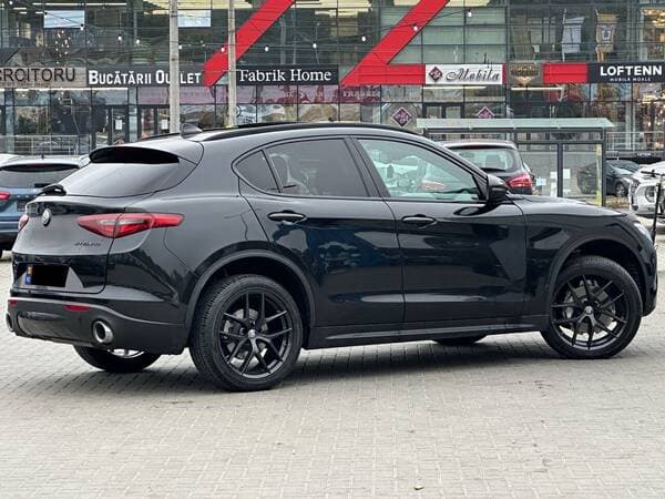Alfa Romeo Stelvio 2021 — Миниатюра 3
