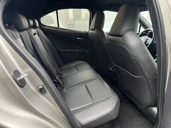 Lexus UX 250h 2020 — Миниатюра 19