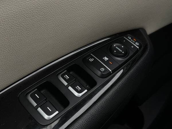 2019 Kia Optima — Miniatură 16