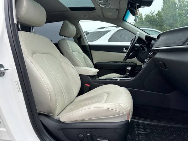 2019 Kia Optima — Miniatură 8