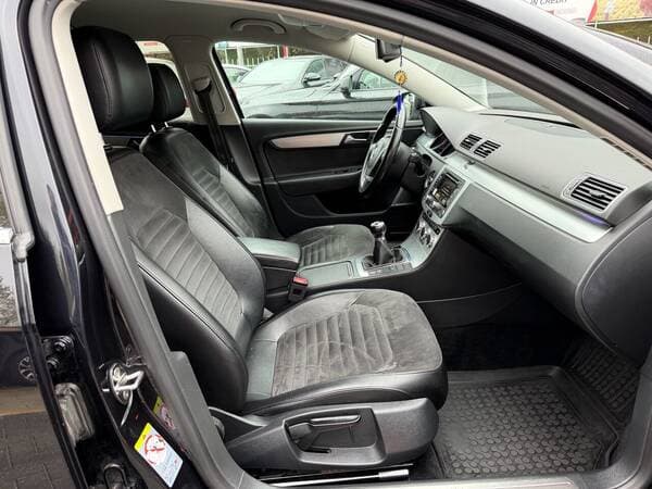 2012 Volkswagen Passat — Miniatură 6