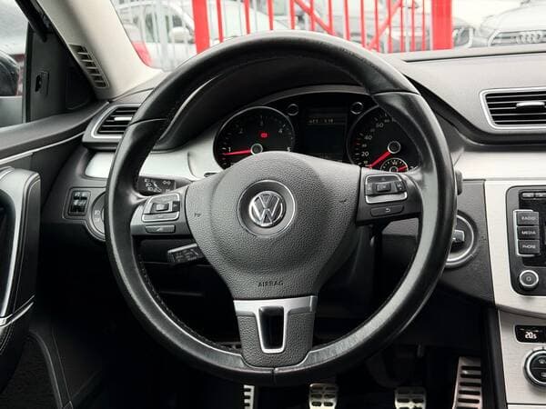 2012 Volkswagen Passat — Miniatură 8