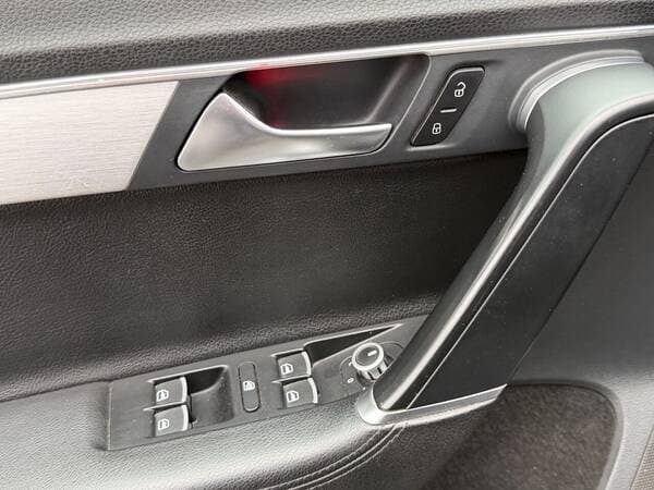 2012 Volkswagen Passat — Miniatură 15
