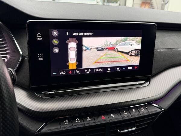 2022 Skoda Octavia — Miniatură 15