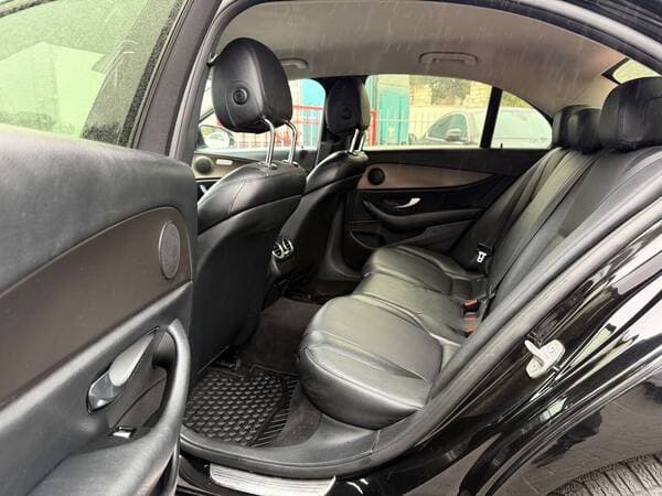 2016 Mercedes E 200 — Miniatură 16