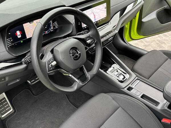 2023 Skoda Octavia — Miniatură 10