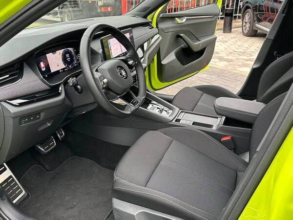 2023 Skoda Octavia — Miniatură 7