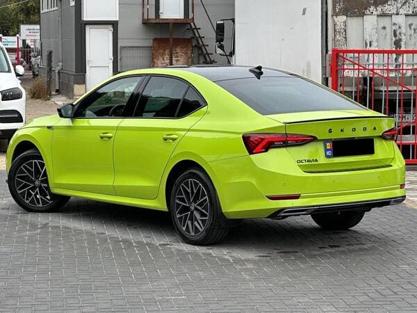 2023 Skoda Octavia — Miniatură 4