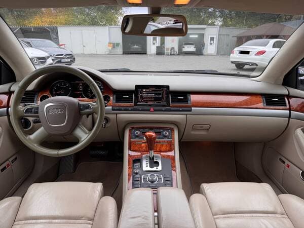 2008 Audi A8 — Miniatură 6