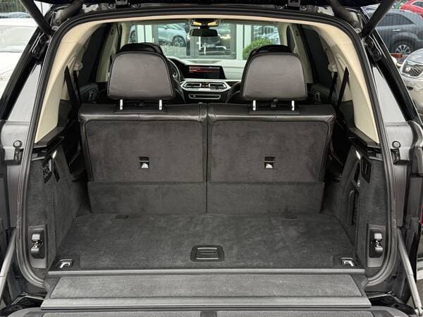 2020 BMW X7 4.0i — Miniatură 28