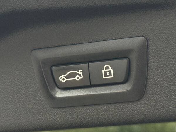 2020 BMW X7 4.0i — Miniatură 27
