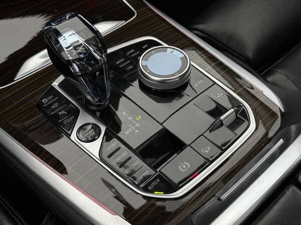 2020 BMW X7 4.0i — Miniatură 15