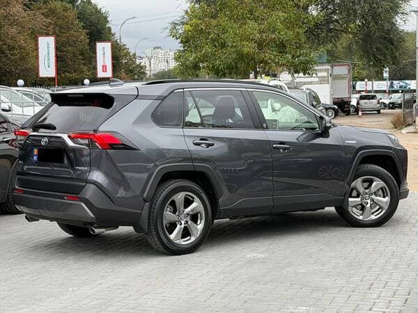 Toyota Rav-4 2021 — Миниатюра 4