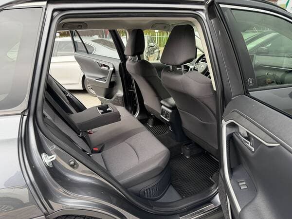 Toyota Rav-4 2021 — Миниатюра 17