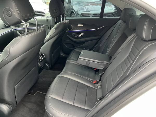 2019 Mercedes E 220 — Miniatură 24