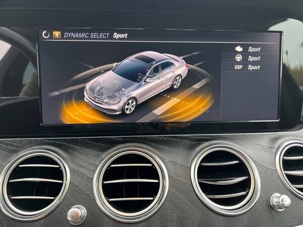 2019 Mercedes E 220 — Miniatură 16