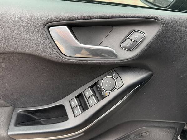 Ford Fiesta 2017 — Миниатюра 17