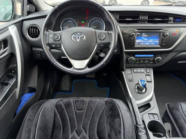 2014 Toyota Auris — Miniatură 8