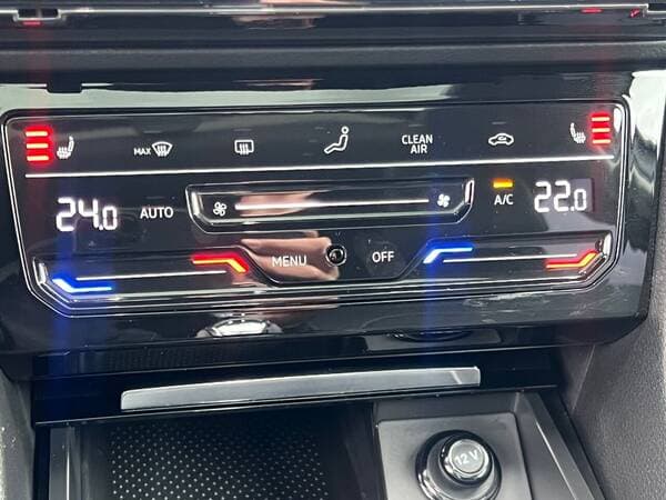2025 Skoda Superb — Miniatură 14