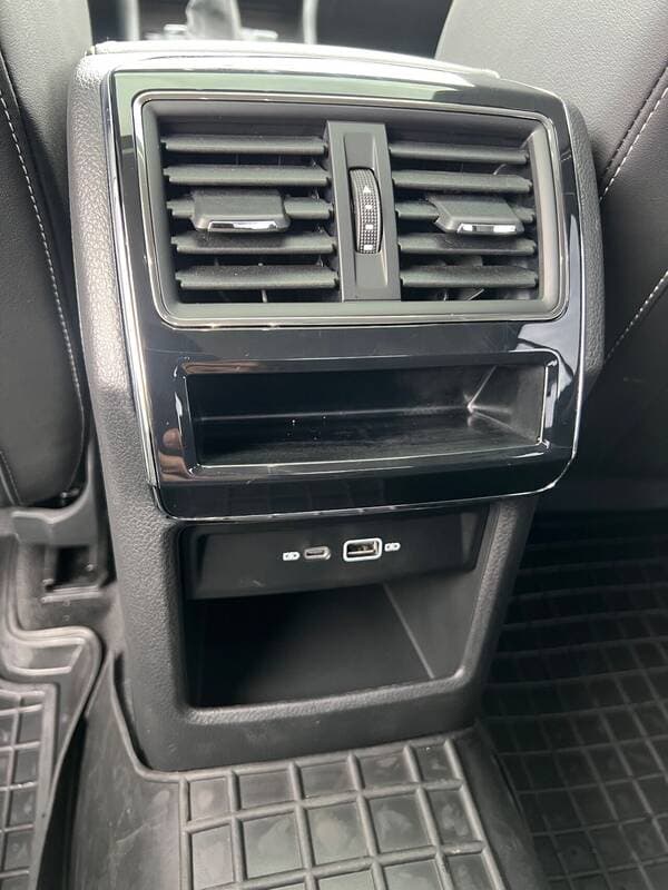 2025 Skoda Superb — Miniatură 20