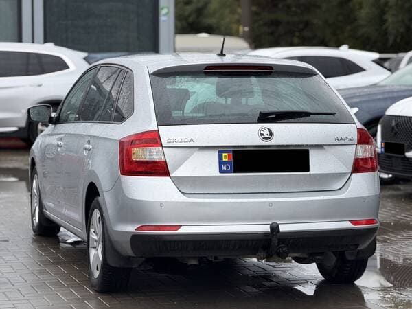 2016 Skoda Rapid — Miniatură 4