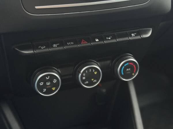 2019 Dacia Duster — Miniatură 11