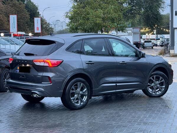 2022 Ford Kuga — Miniatură 4