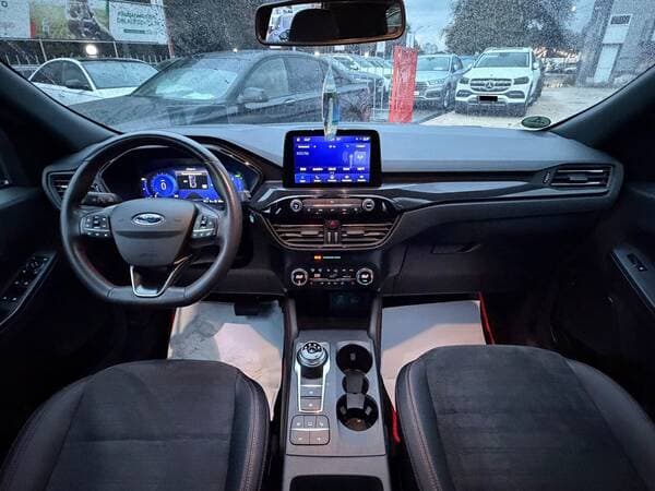 2022 Ford Kuga — Miniatură 8