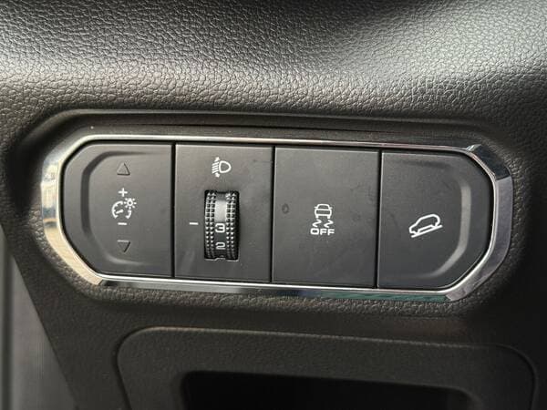 2021 Haval Jolion — Miniatură 16