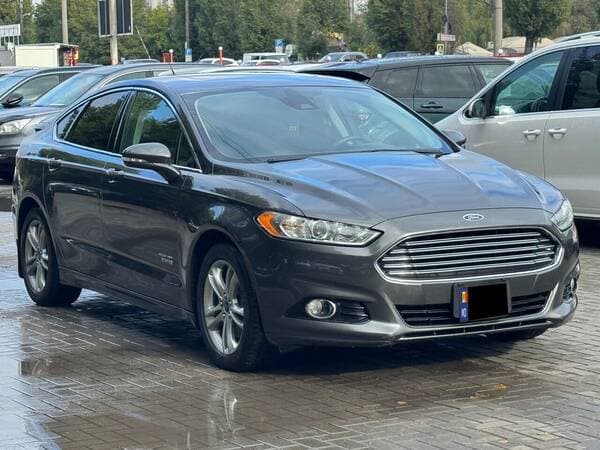 2016 Ford Fusion — Miniatură 2