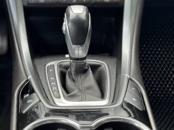 2016 Ford Fusion — Miniatură 13