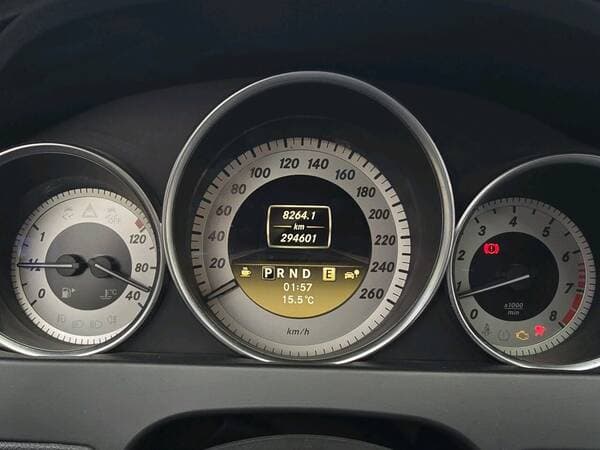 2011 Mercedes C 250 — Miniatură 8