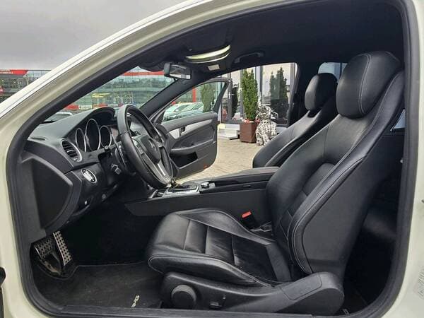 2011 Mercedes C 250 — Miniatură 5