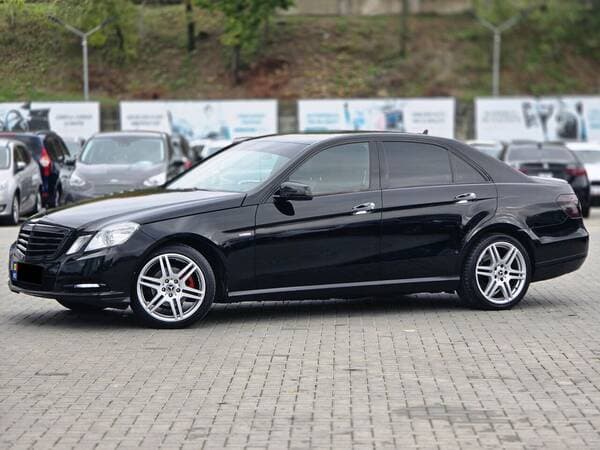 Mercedes E 200 2012 — Миниатюра 2