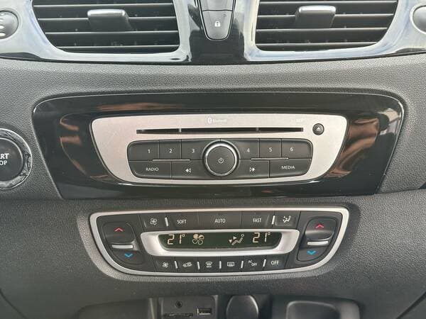 Renault Grand Scenic 2014 — Миниатюра 12