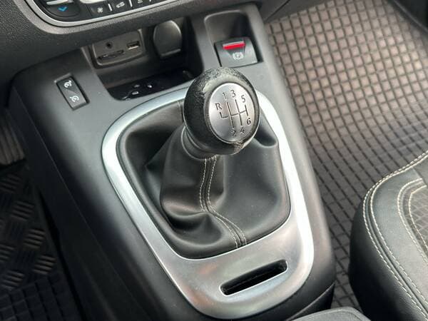 Renault Grand Scenic 2014 — Миниатюра 13