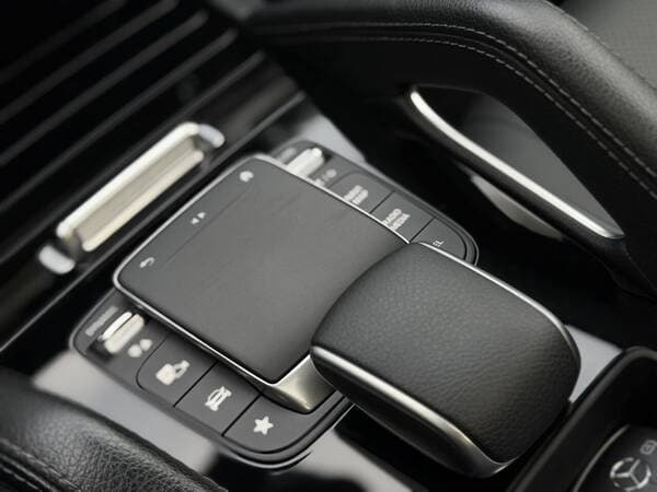 Mercedes GLE 300d 2022 — Миниатюра 11