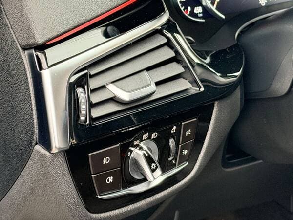 BMW 520 2018 — Миниатюра 10
