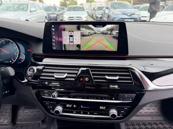 BMW 520 2018 — Миниатюра 8