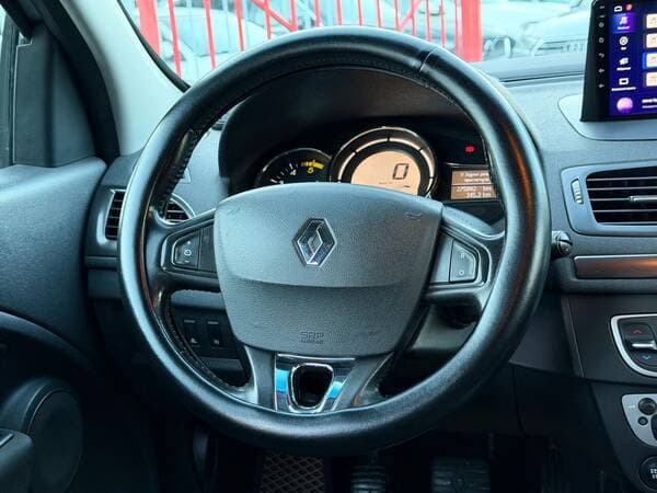 2014 Renault Megane — Miniatură 9