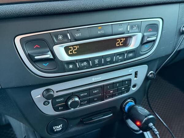 2014 Renault Megane — Miniatură 11