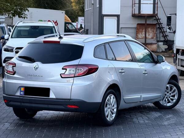2014 Renault Megane — Miniatură 4