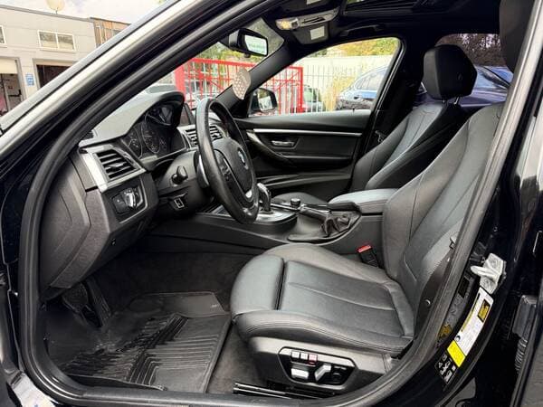 2017 BMW 330 — Miniatură 6