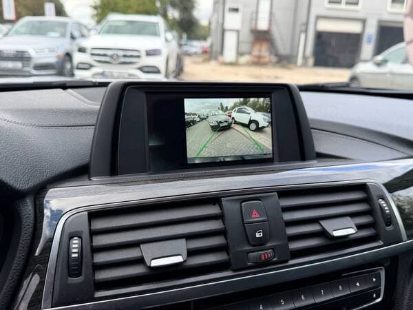 2017 BMW 330 — Miniatură 12