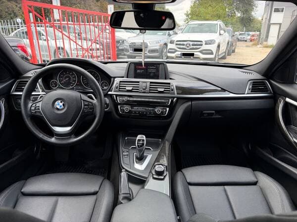 2017 BMW 330 — Miniatură 8